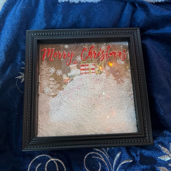 Red Truck Christmas Moving
Snow Picture - Picture 7 of 7